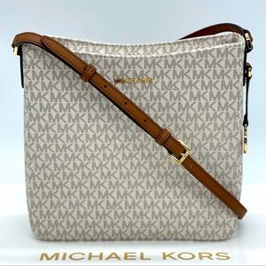 Michael Kors Large Messenger Bag Vanilla